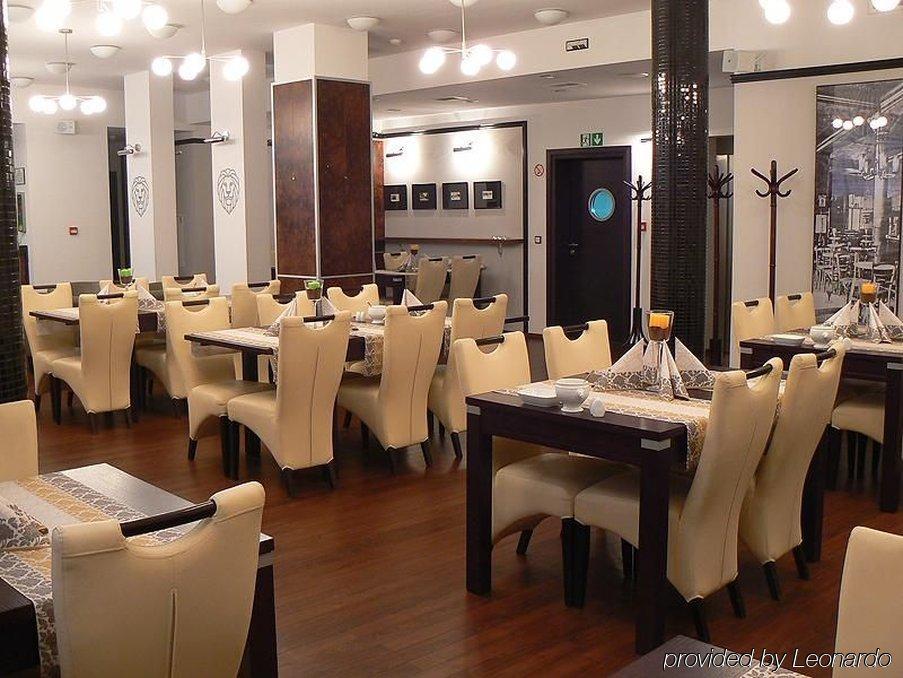 Hotel Pod Lwem Elbląg Restaurante foto